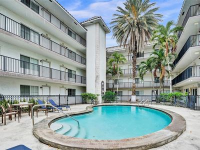 924 SE 2nd St APT 32