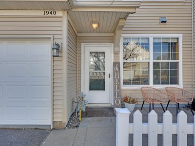1940 Bluestem Ln