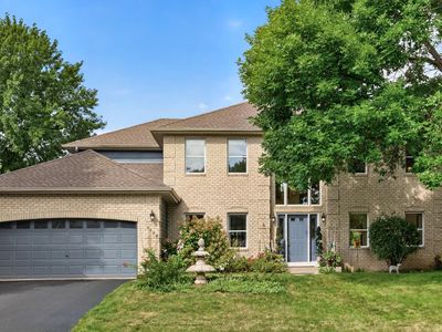 9024 Douglas Dr