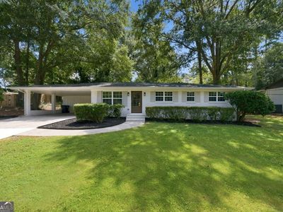 215 Valley Dr