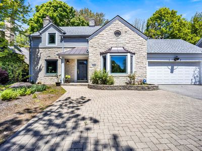 Property at 3029 Simpson St, Evanston, IL