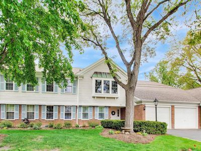 592 Edinburgh Ln APT B