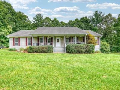 490 Copperhead Rd