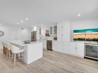 1910 Gulf Shore Blvd N APT 102