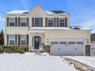 81 N Locust Ave #A