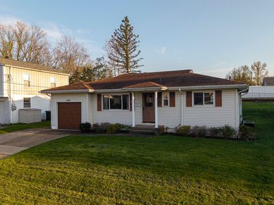 484 Lawnview Dr