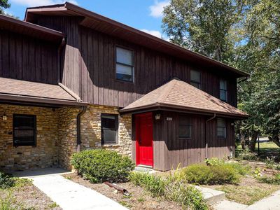 2325 E Winding Brook Ct