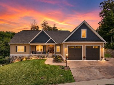 1 Red Deer Pl