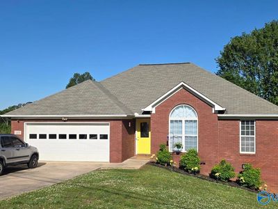 108 Amesbury Dr