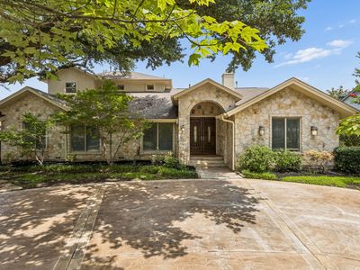7635 Tanglecrest Dr