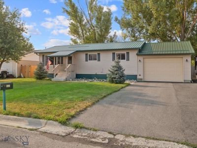 1722 Cheryl St