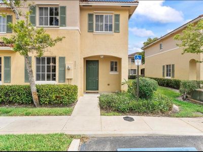 6051 SW 19TH Court