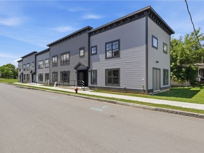 111 Water St #111