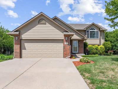 12706 E Mainsgate St