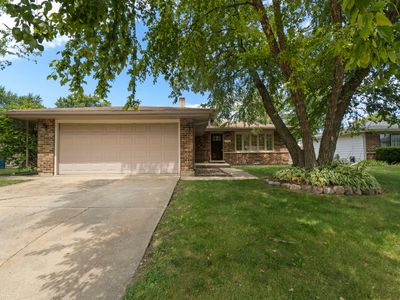 656 Bryn Mawr Ave