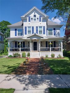 41 N Main St