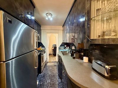 711 Montauk Ct APT 2A