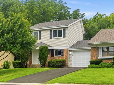 Property at 23W418 Greenbriar Dr, Naperville, IL