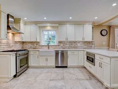 410 Stony Brook Dr