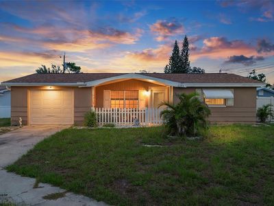 5253 FOREST HILLS DRIVE