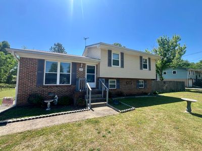 583 Pinewood Cir
