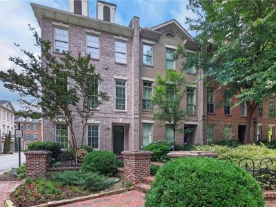 3 Candler Grove Ct