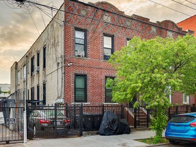 412 Montauk Ave