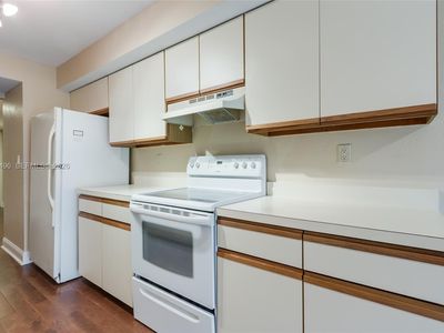 Property at 1420 Sheridan St APT 3H, Hollywood, FL