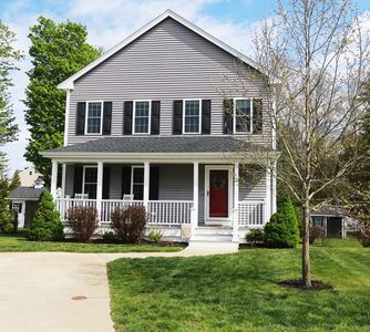 6 Honey Ln