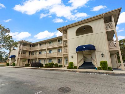 4101 Pinehurst Circle #AA2