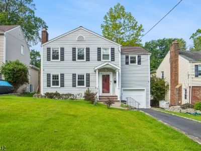 47 W Lawn Rd