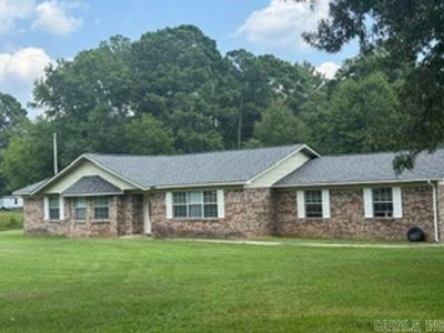 677 Edgewood Dr