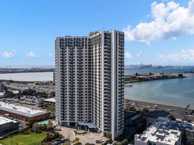 6363 Christie Ave APT 321