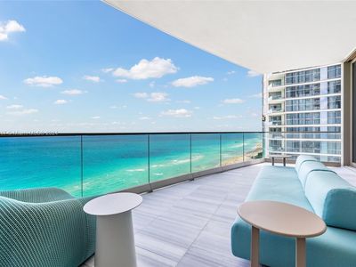 17975 Collins 2401 Sunny