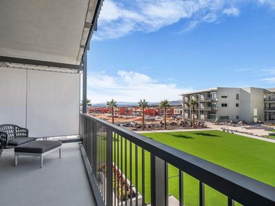 1500 E Black Desert Dr #45202