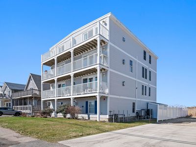 605 Ocean Boulevard #1