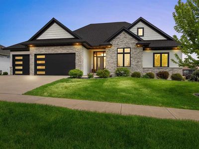 1352 Ava Cir