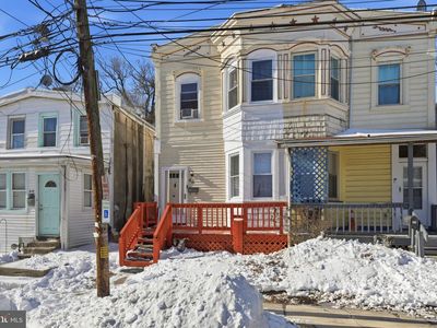 Property at 46 S Maple Ave, Lansdowne, PA