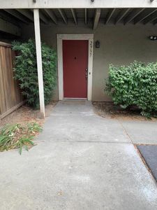2937 Rose Ave