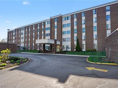 3064 Kent Rd APT 207