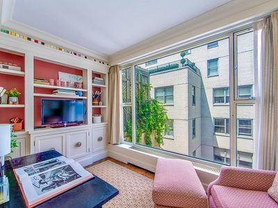 3 E 71st St APT 11E