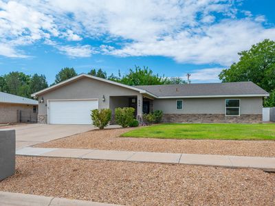 604 Canoncito Dr