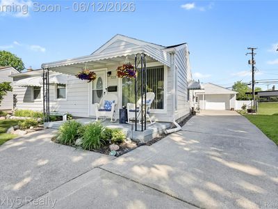 3223 S Stella Ct