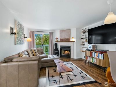 411 N 90th Street #207