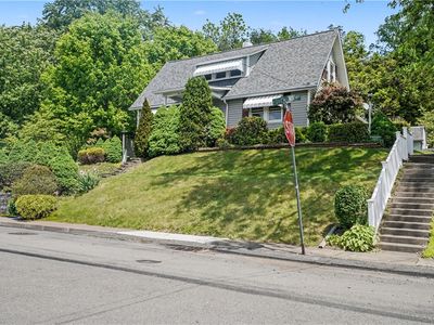 957 Orchard Ave
