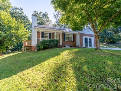 Property at 5805 Woodrock Ct, Charlotte, NC