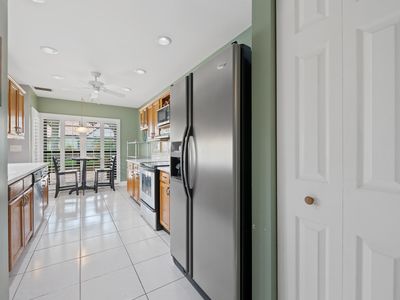 3018 Lakeshore Drive