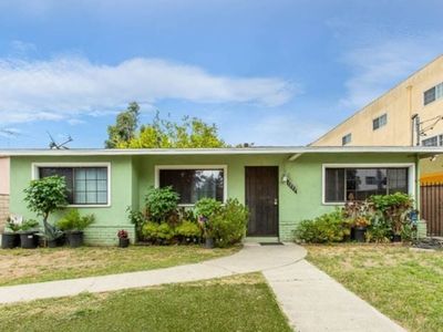7222 Tyrone Ave