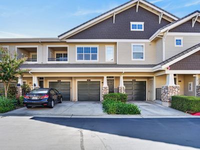 2887 Brighton Beach Way
