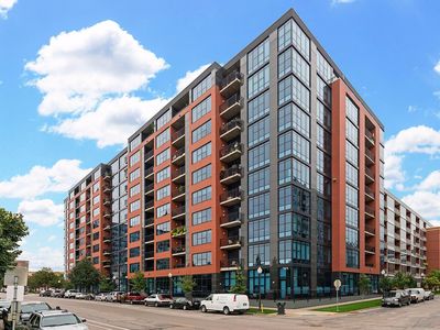 215 10th Ave S UNIT 533